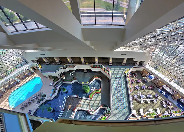Crowne Plaza Hotel St. Louis Airport By Ihg